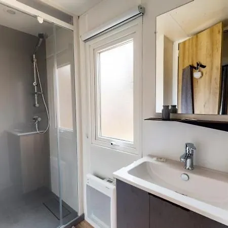 Officiel Siblu Les Viviers キャンプ場